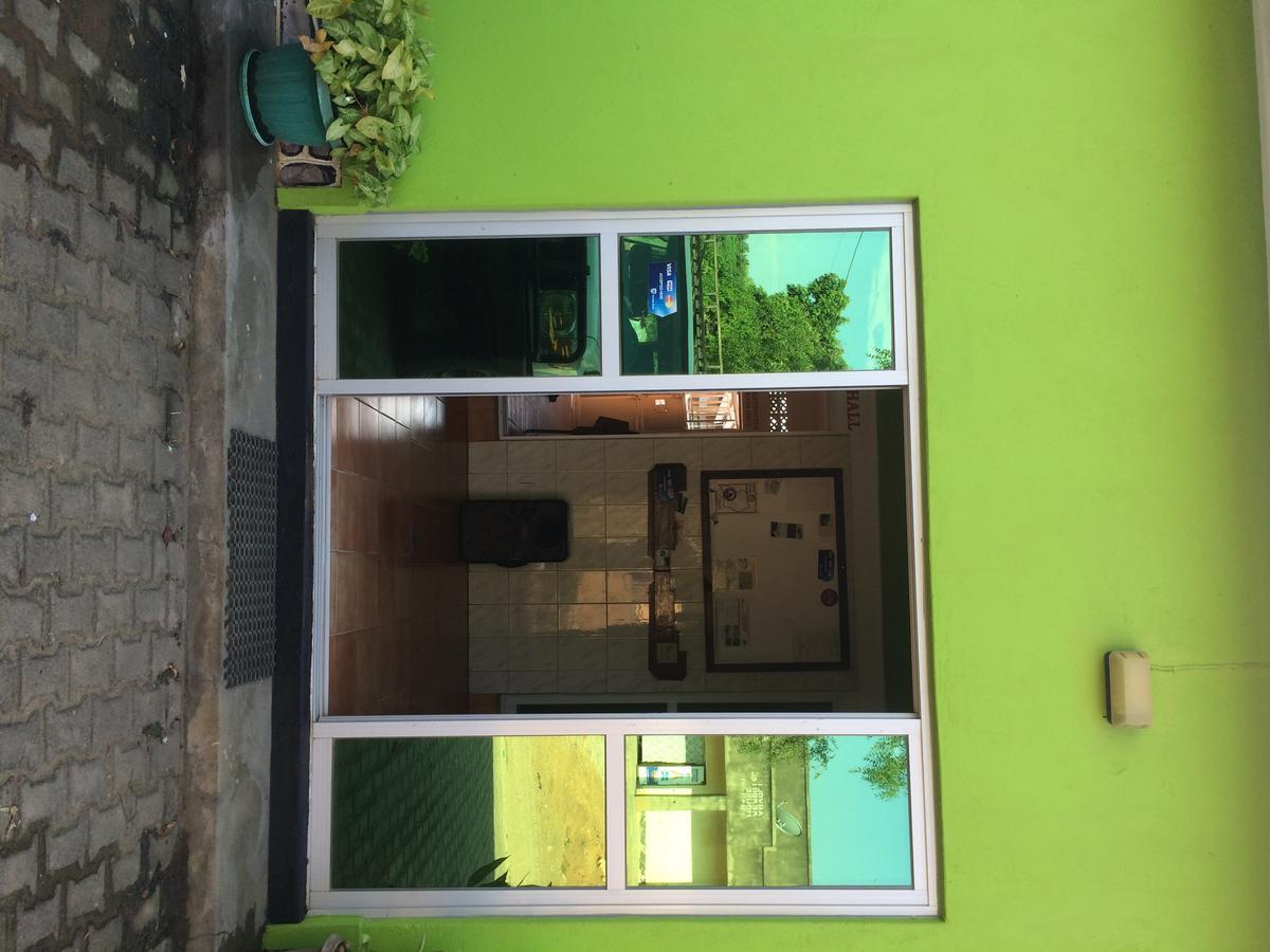 Suba Motel Kihihi ภายนอก รูปภาพ